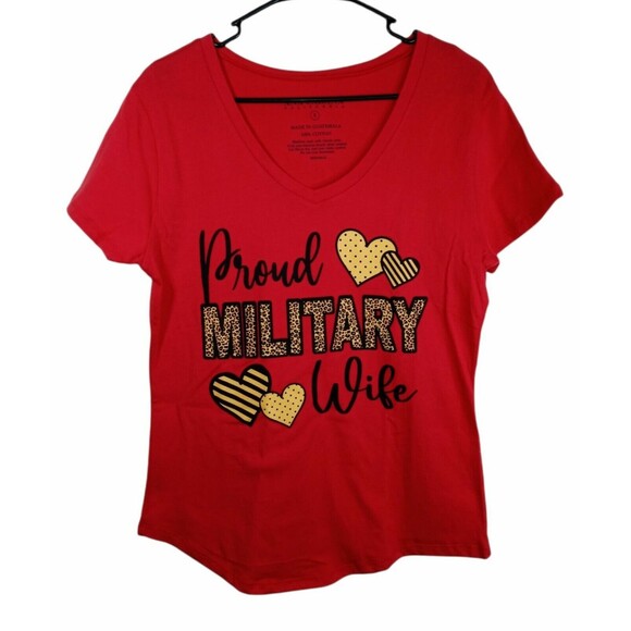 ANA CABANA Proud Military Wife V-Neck Red Military T-Shirt Size Small Patriotic - Picture 1 of 4